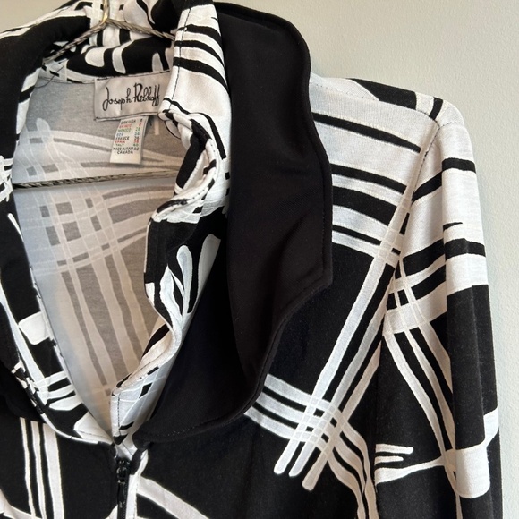 Joseph Ribkoff black and white zip front top with double collar and cuffs Size 8 - Picture 6 of 10